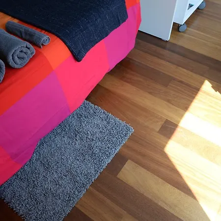 Apartament Stayingirona.apartments