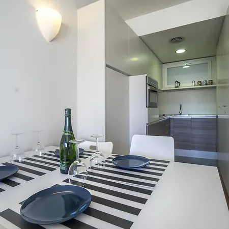 Apartament Stayingirona.apartments *