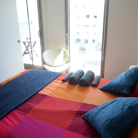 Stayingirona.apartments خيرونا